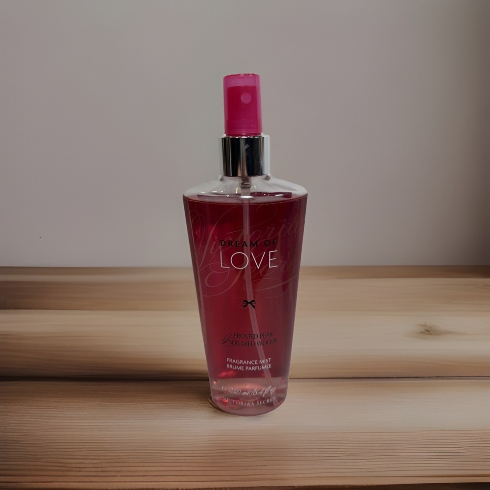 Victoria's Secret Dream of Love Fragrance Mist Frosted Pear‎ & Sugared Woods
